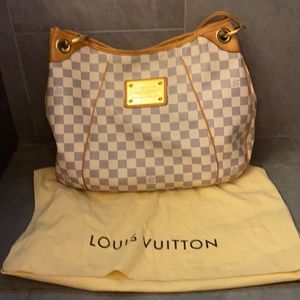 Louis Vuitton Galliera GM Bag